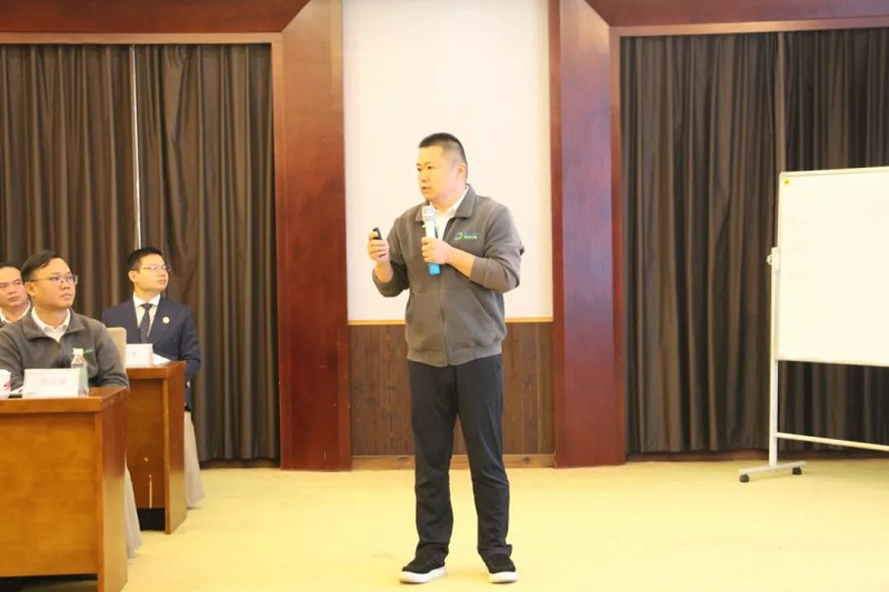 龙健集团周兴光.jpg